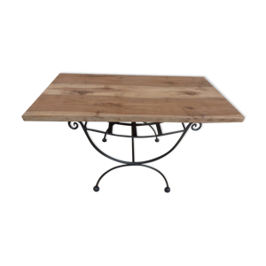Table basse en fer forgé et son