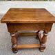 Tabouret table de chevet espagnole en chêne massif années 50