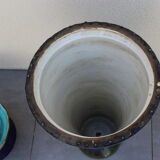 Column cache pot in barbotine