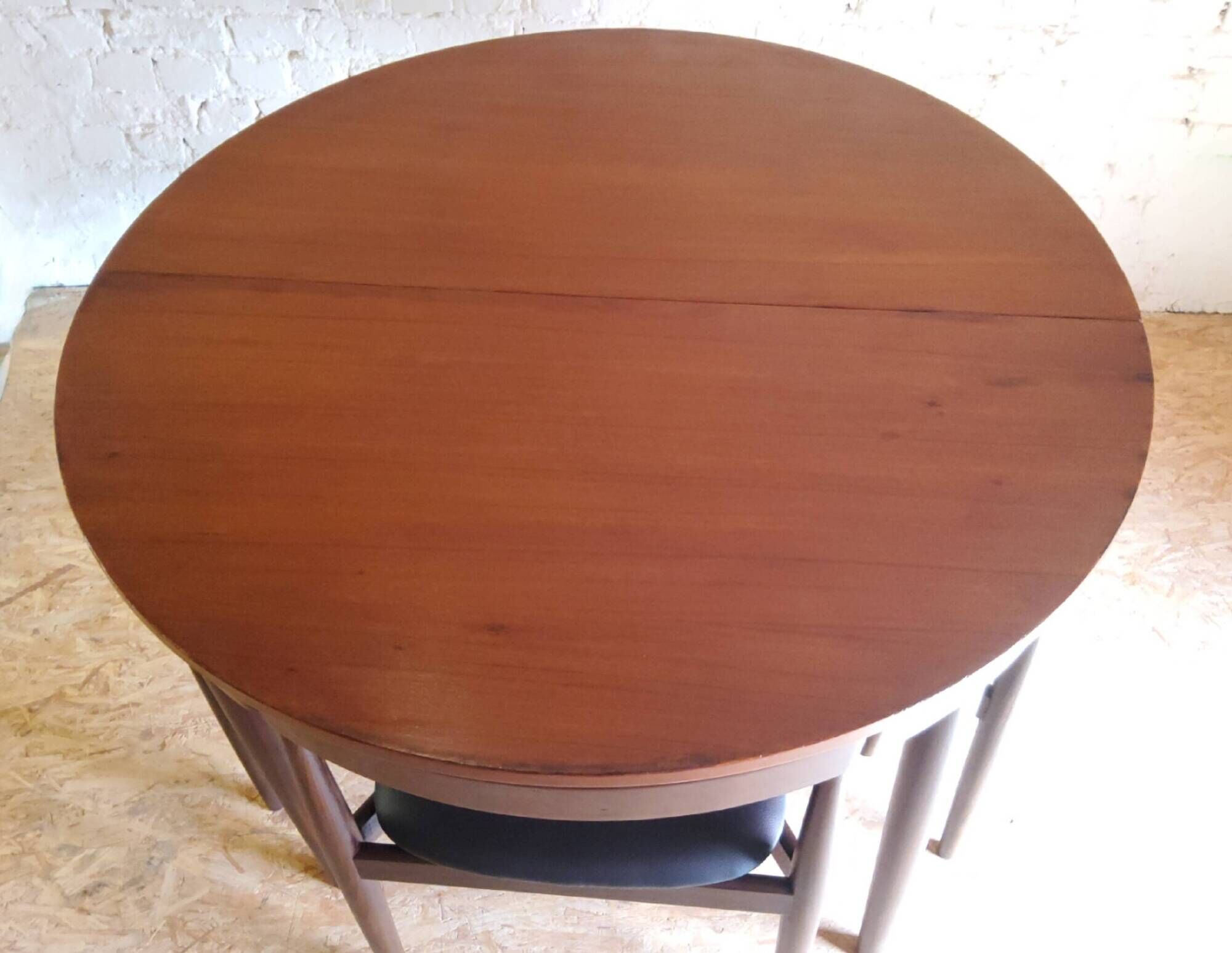 Danish Scandinavian table and chairs by Hans Olsen for Frem Røjle 1960