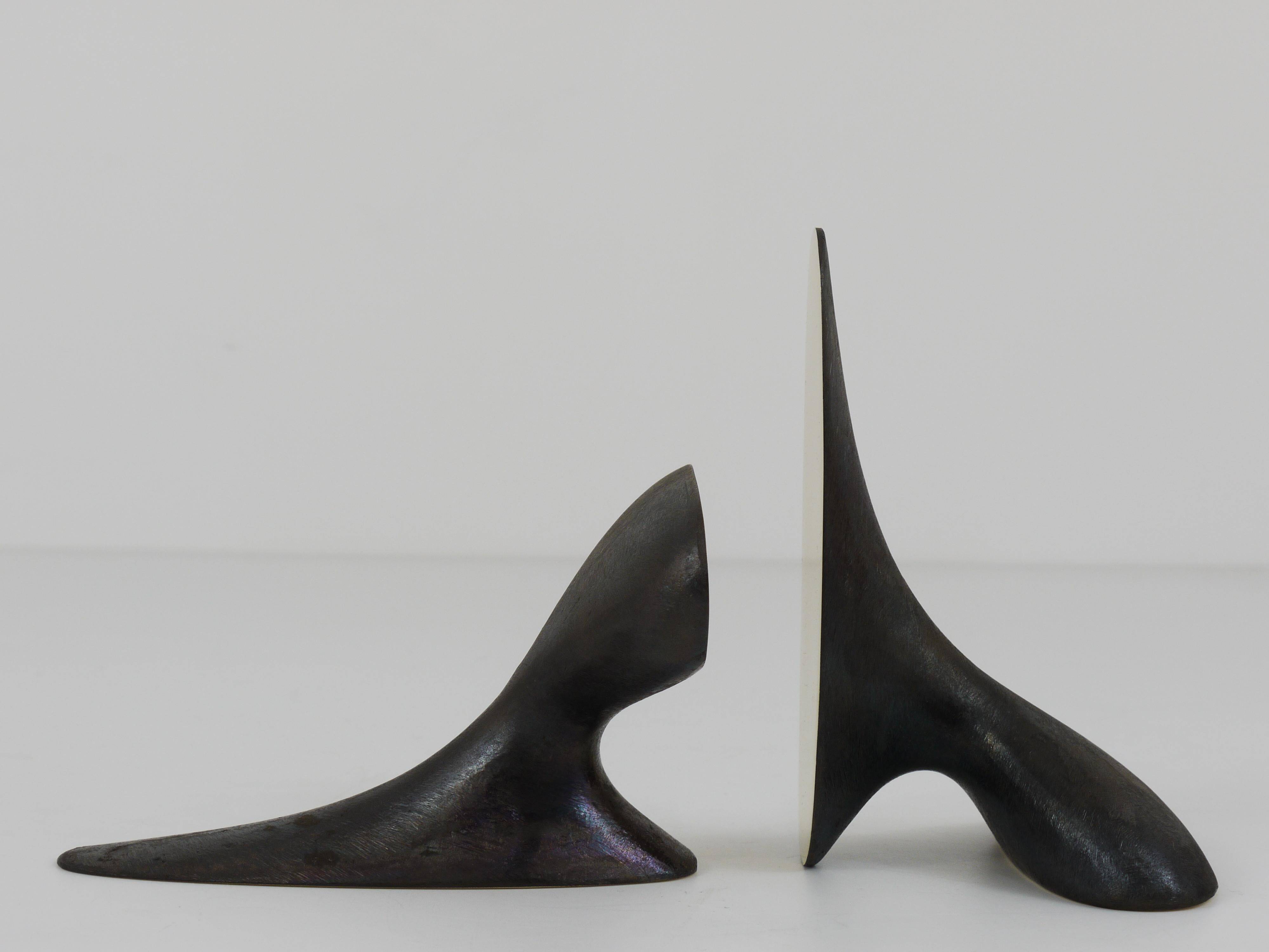 Pair of minimalist mid-century brass bookends by Carl Auböck #3653, Vienna, Austria.