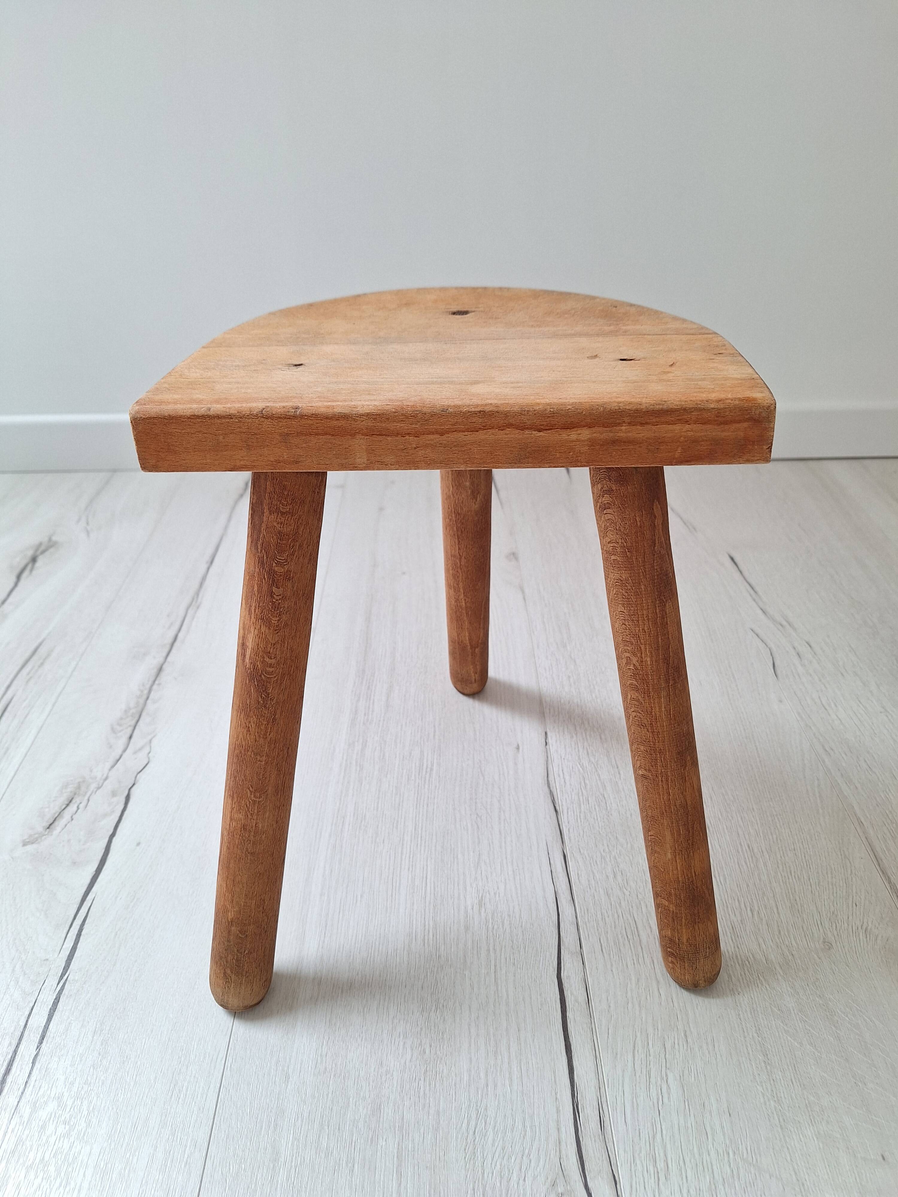 Tripod stool / Milking stool