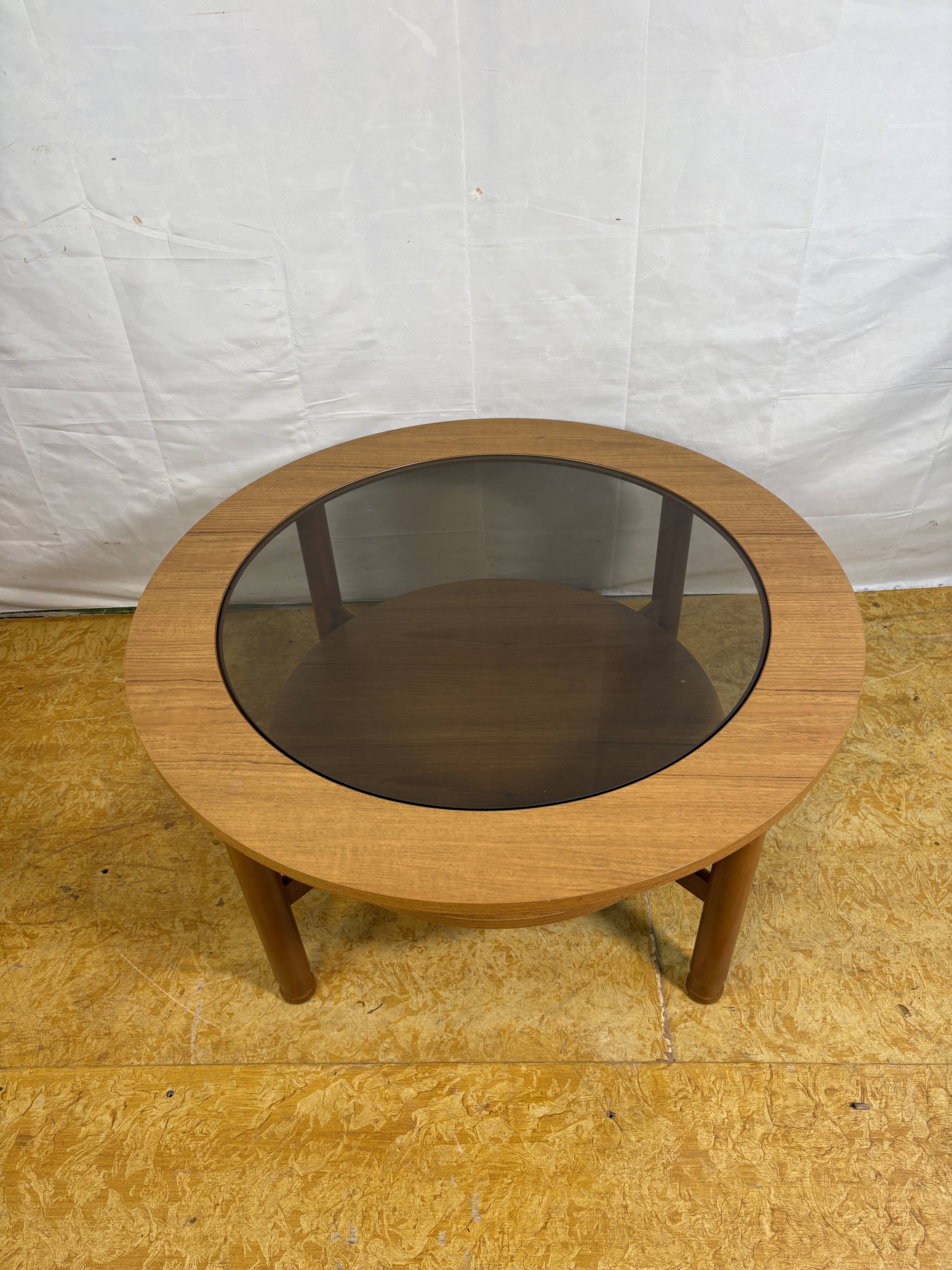 Mid-Century Retro Vintage Round Coffee Table by Schreiber 1960–1970