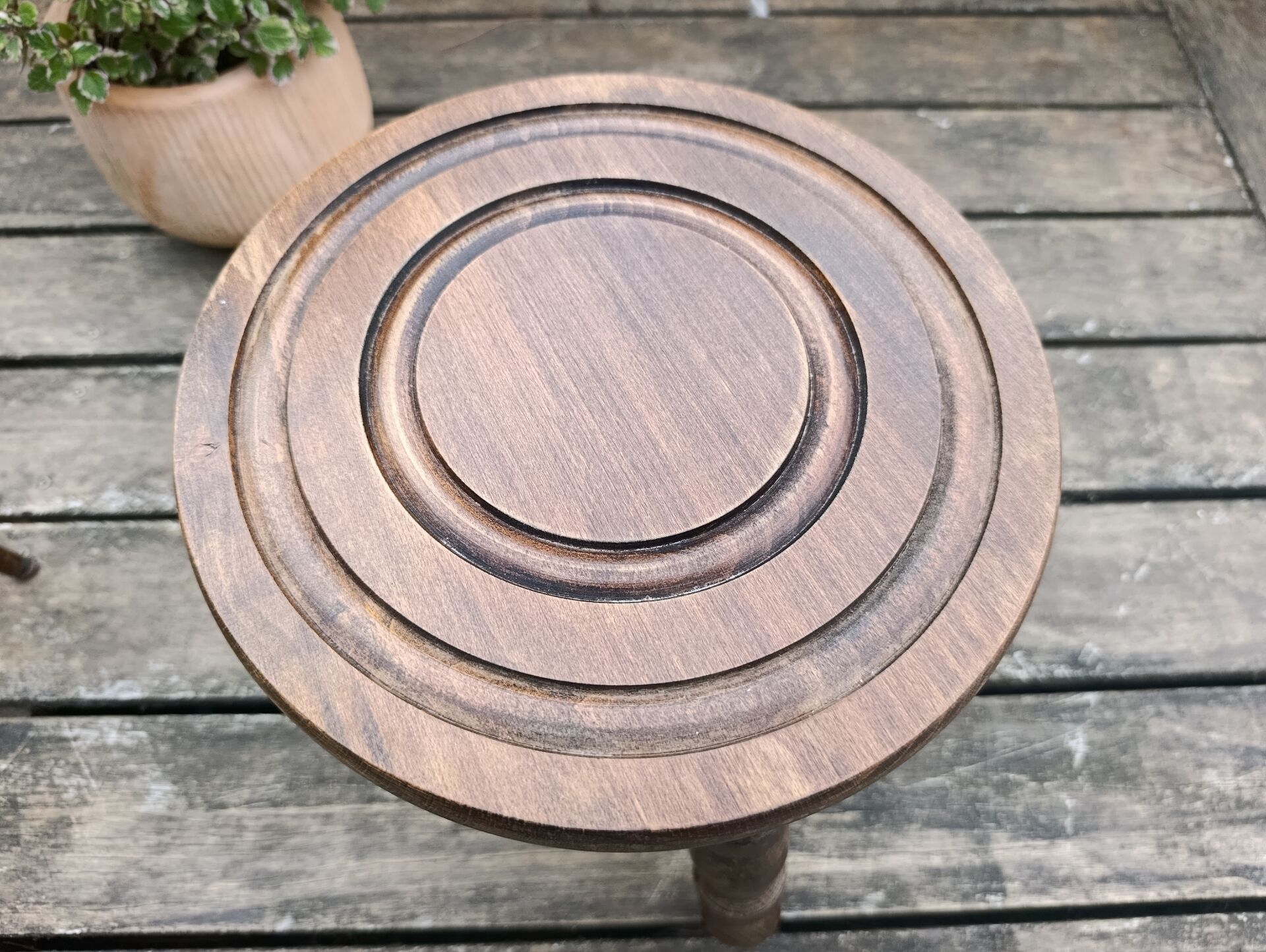 Tabouret tripode bois massif | art populaire