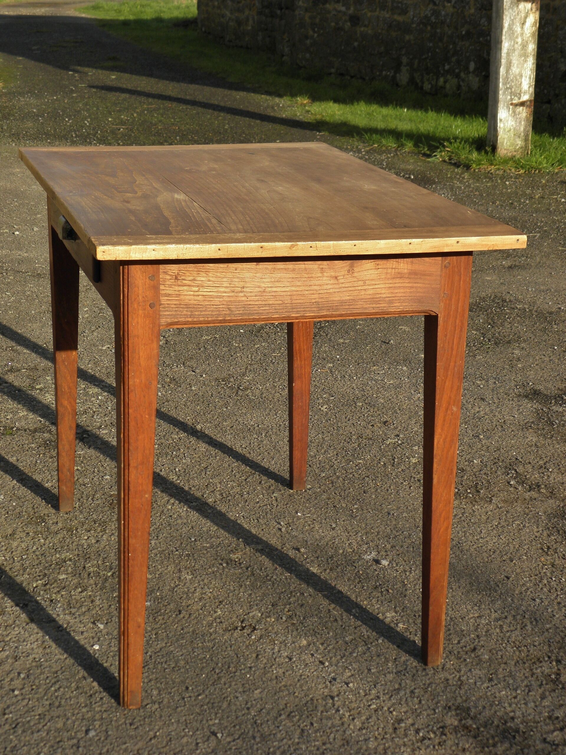 Ash drawer table 95 x 62 cm