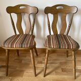 Corner bench for chalet