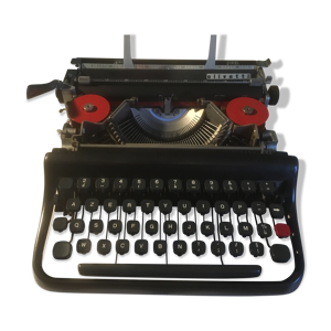 Machine à écrire exceptionnelle