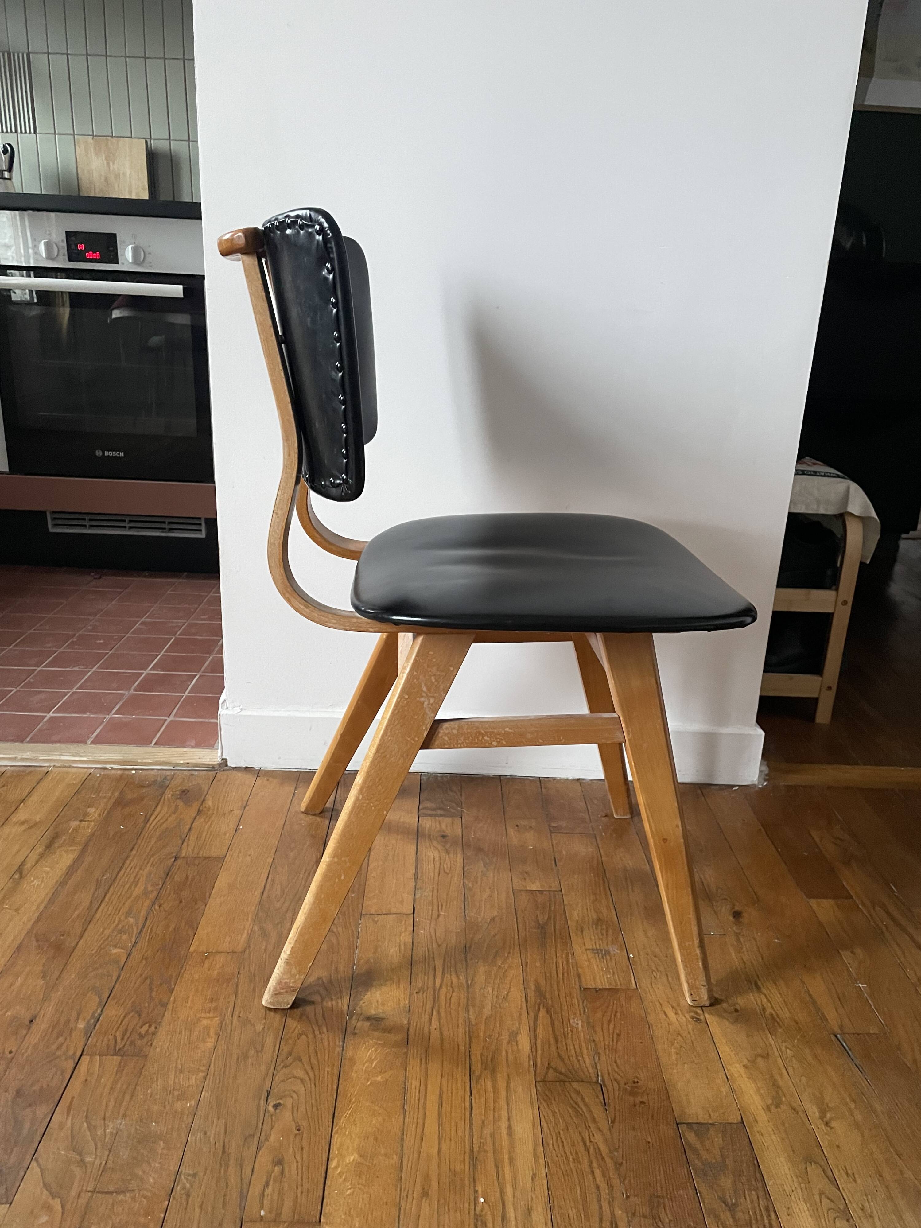 Chair with compass legs in solid wood