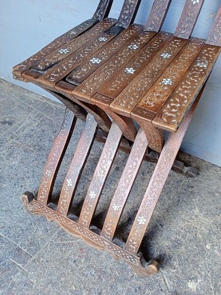Syrian Chair early XXem carved / mother-of-pearl / foldable
