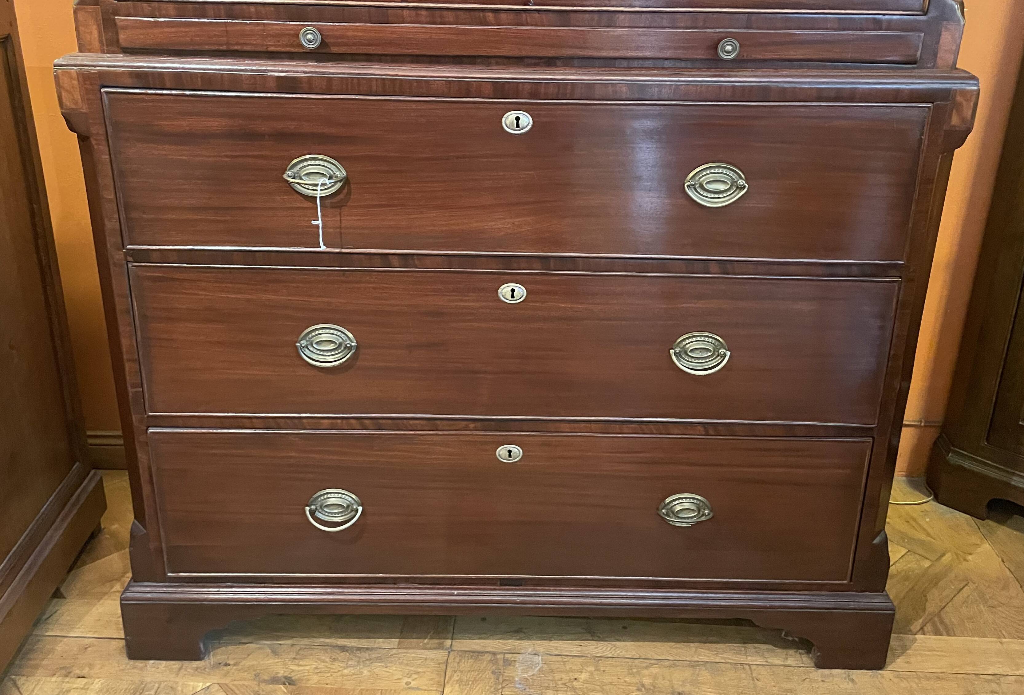 tallboy chest on chest in mahogany - 18th century