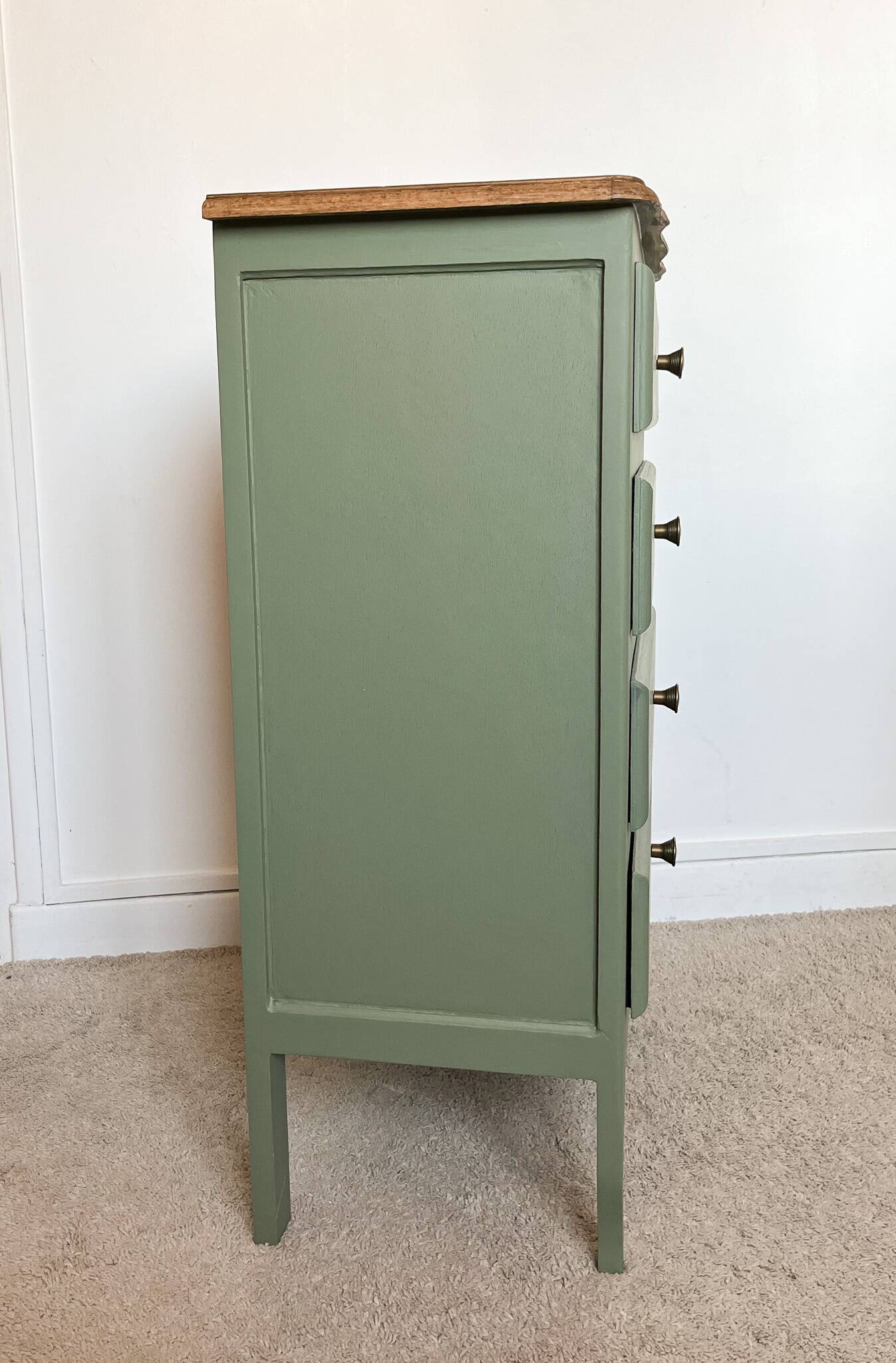 Weekly Vintage Chiffonier