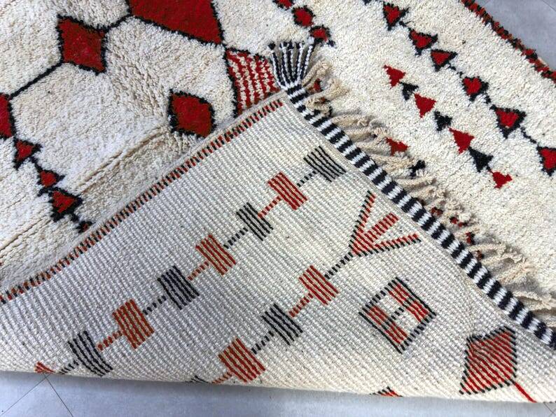 Tapis en laine rouge et blanc 250cmx150cm