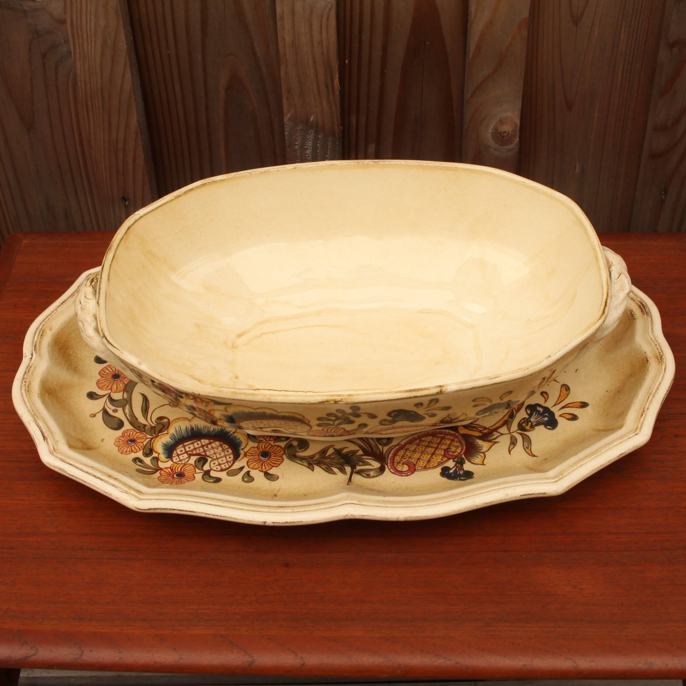 Salins earthenware soup tureen