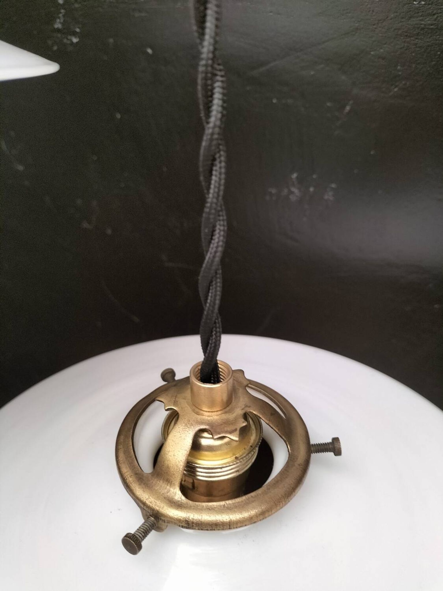 2 suspensions en opaline