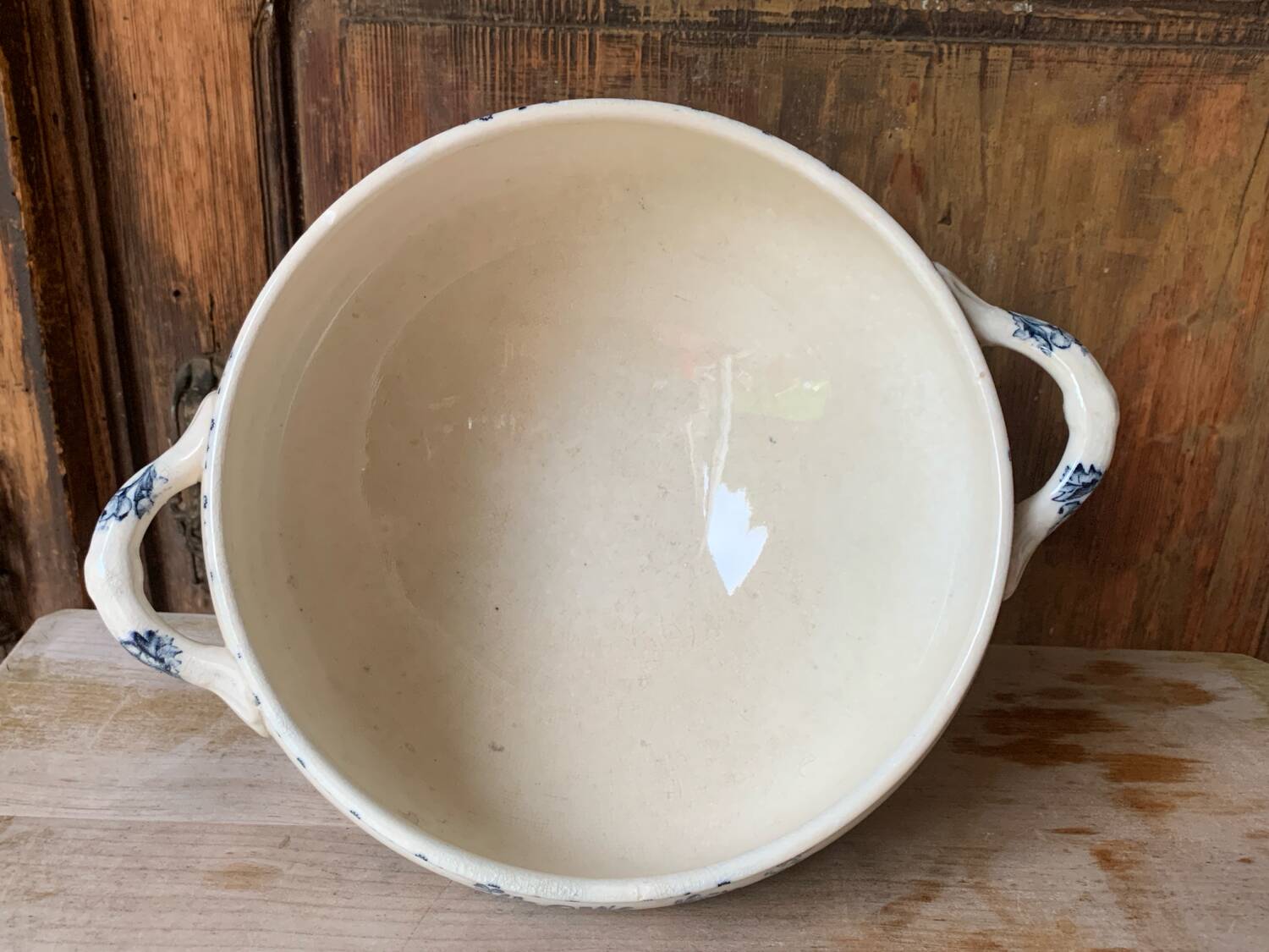 Ironstone soup tureen 1900s with birds and blackberries Nimy