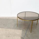 Mid-century Hollywood Regency style coffee table in brass and glass, made in Germany by Vereinigte Werkstätten, 1960s.