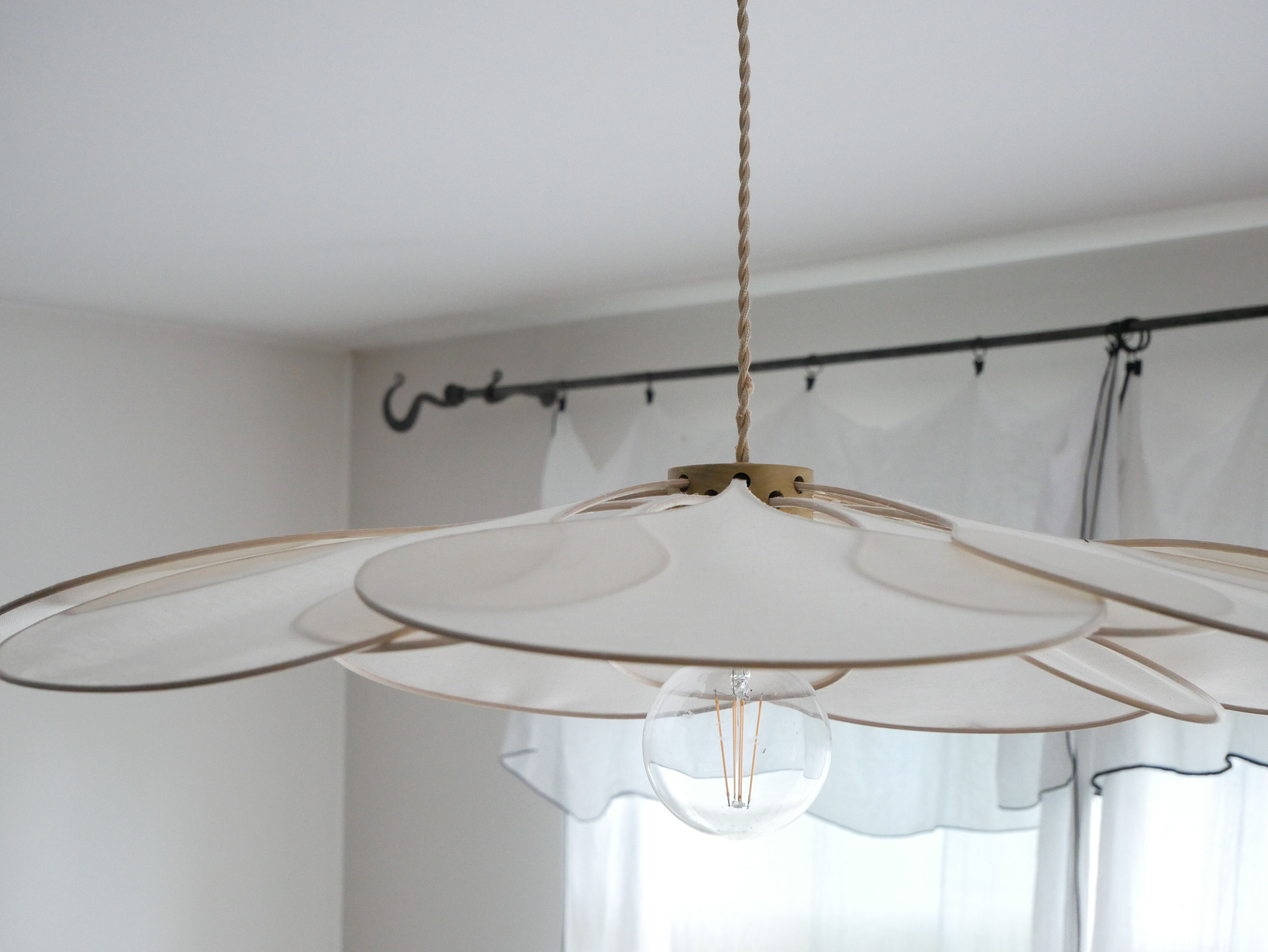 Floral suspension cotton and rattan - flower suspension.