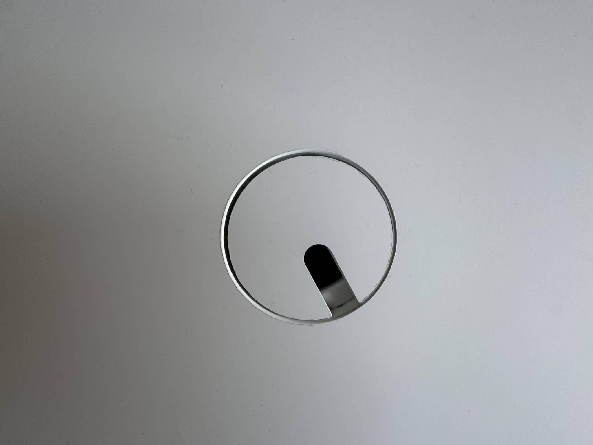 White lacquered desk model Furtif by Daniel Rode for Roche Bobois