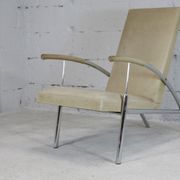 Tubular steel armchair and "cream" leather, France, circa 1970