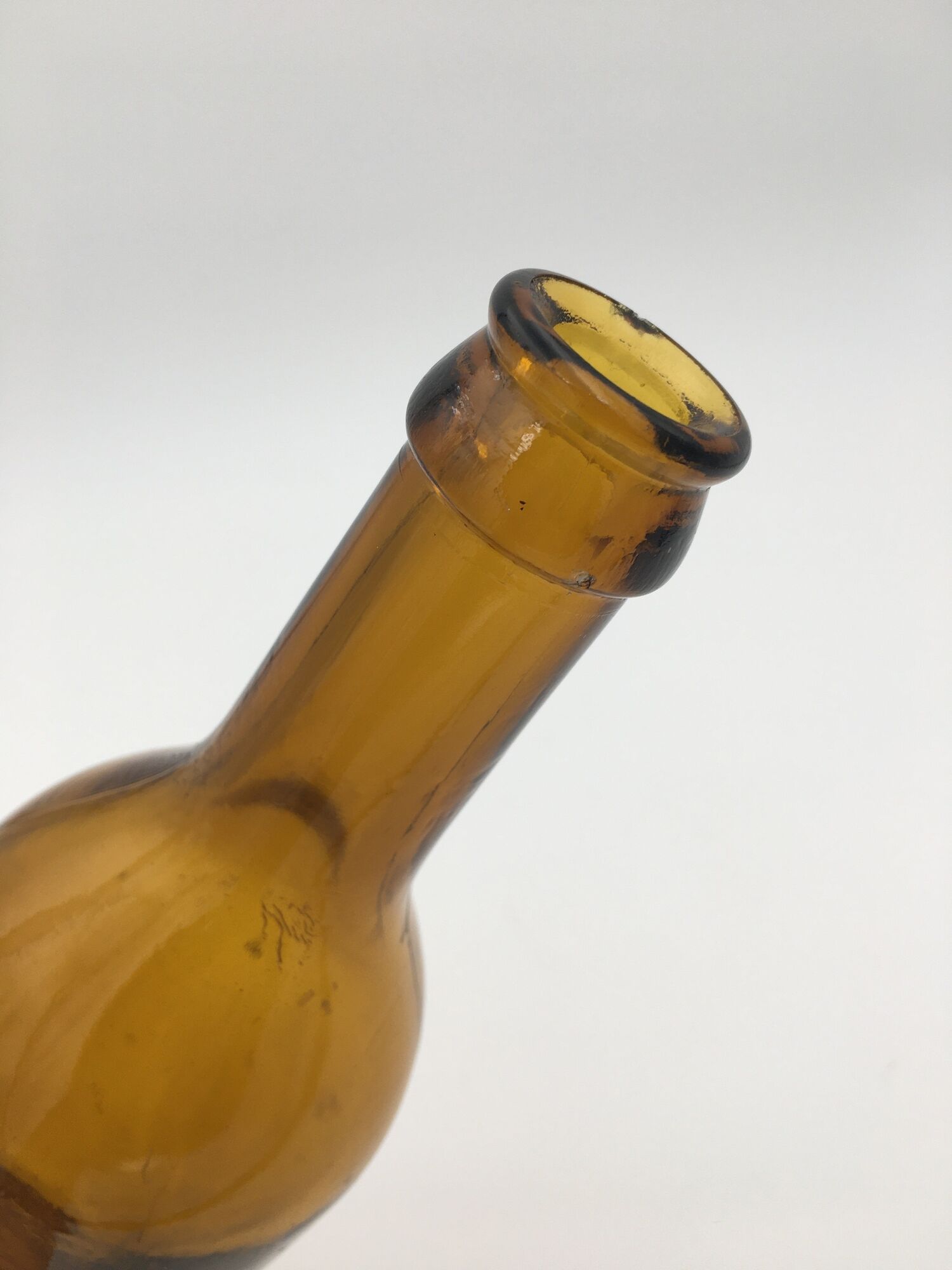 Bottle of old glass beer, Holderer Brewery (Saint Yrieix) - 20th century