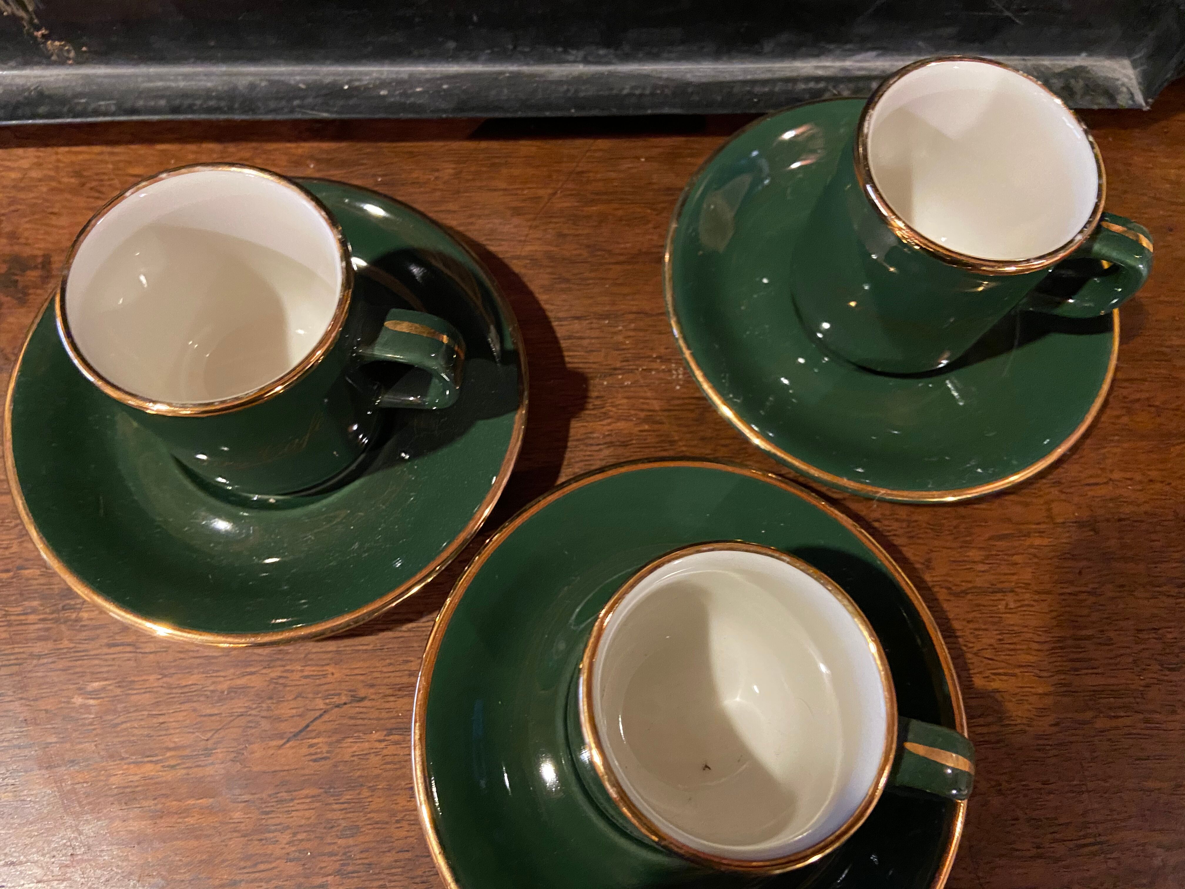 Vintage bistro coffee cups