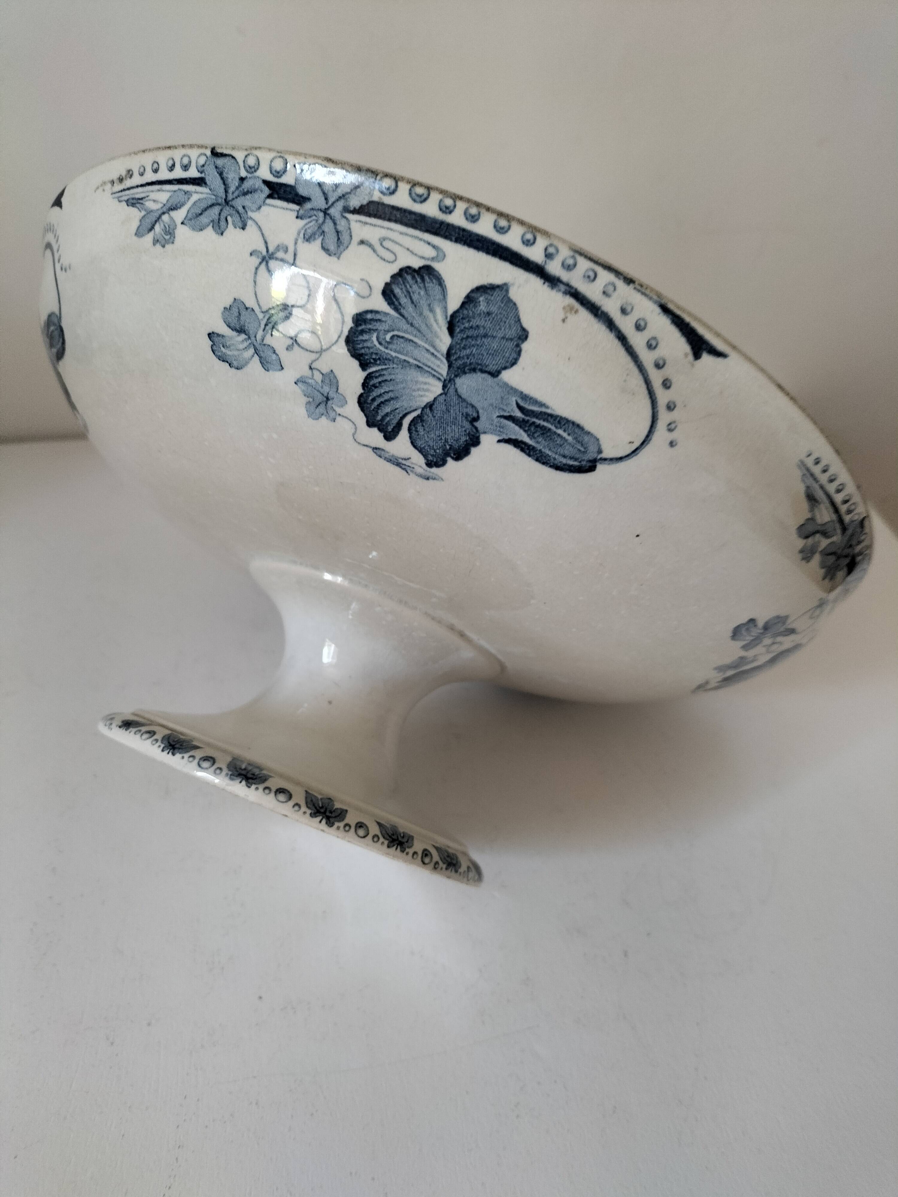 Compote dish with pedestal – SFNO stamp (circa 1890-1910)