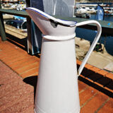 Enamelled water broc