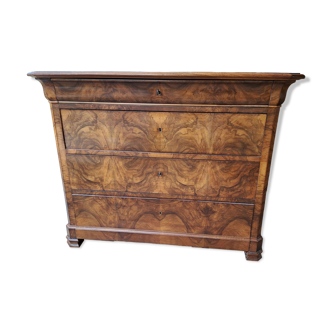 Antique chest of drawers