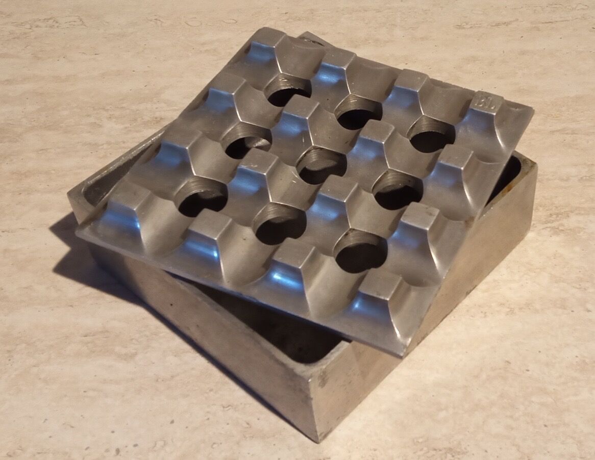 Cendrier ultima backstrom & ljungberg en aluminium