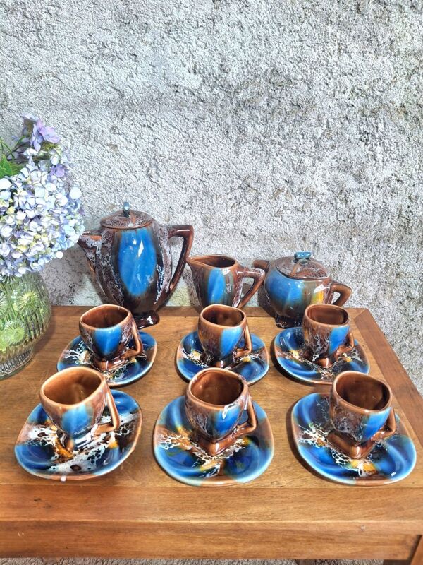 Service à café Art Déco Vallauris glaçure flambée bleu cobalt – 15 pièces