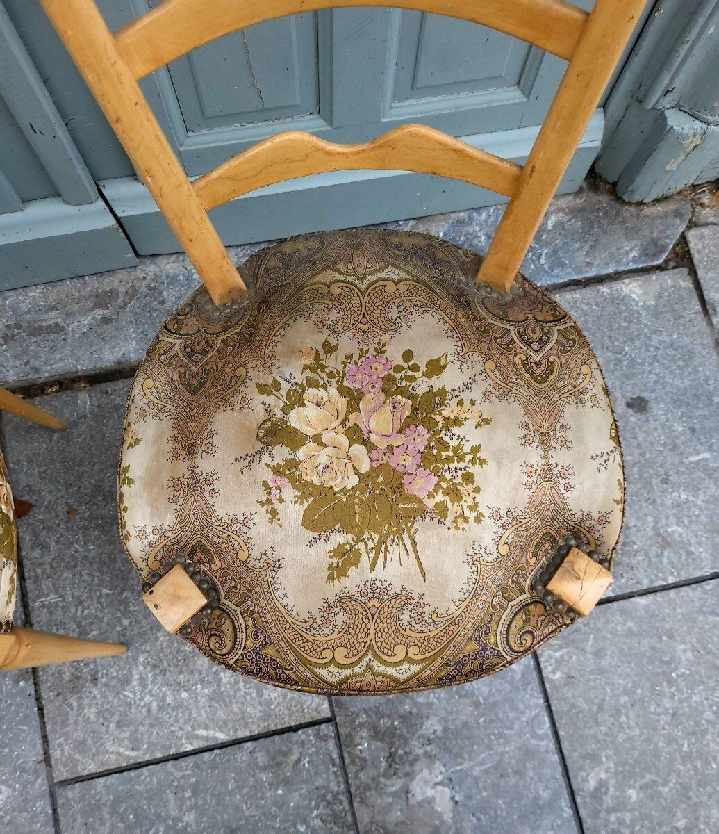 Pair of chairs by Paolo Buffa
