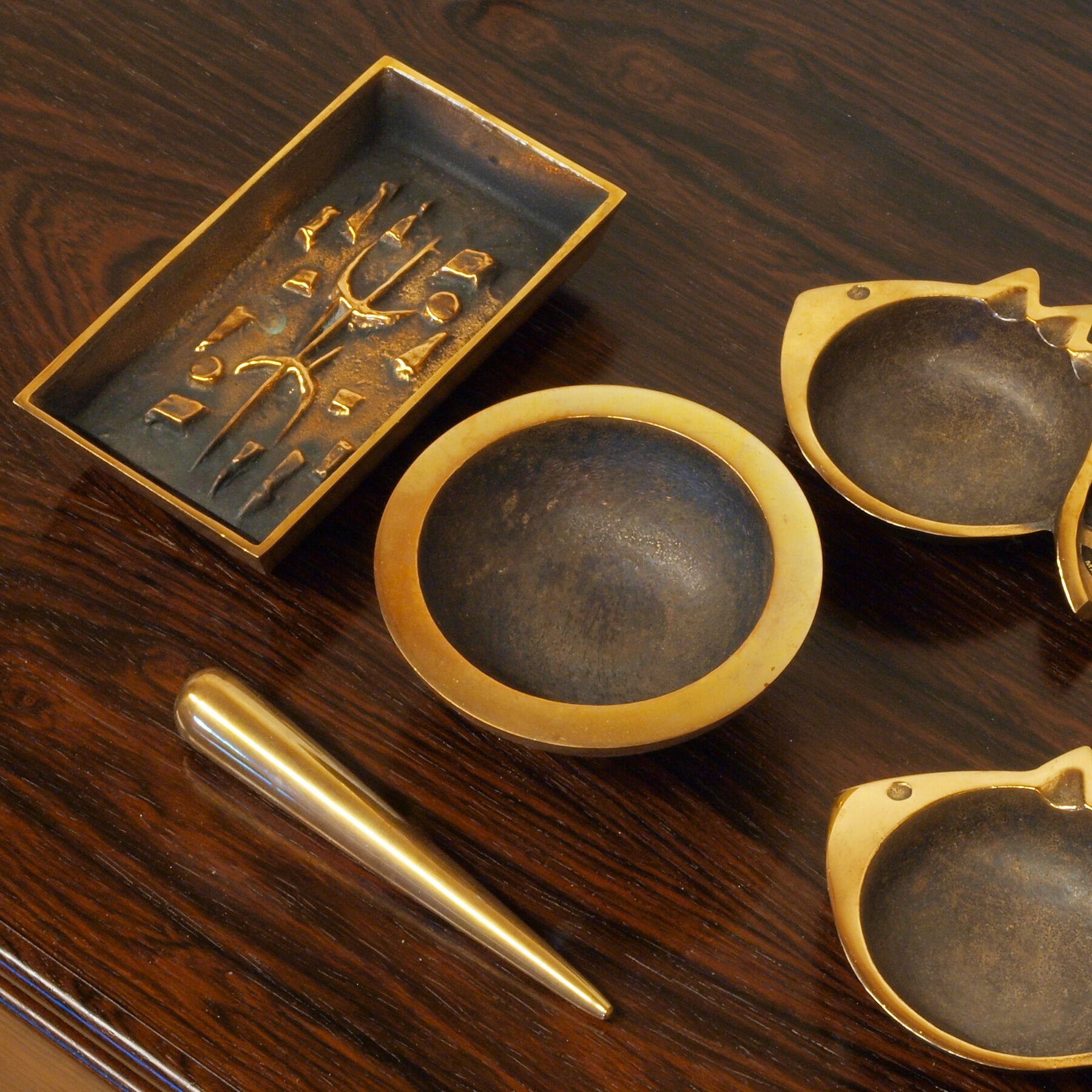 Alfieri Gardone's brutal bronze vacuum-pocket ashtray for Lauterbach