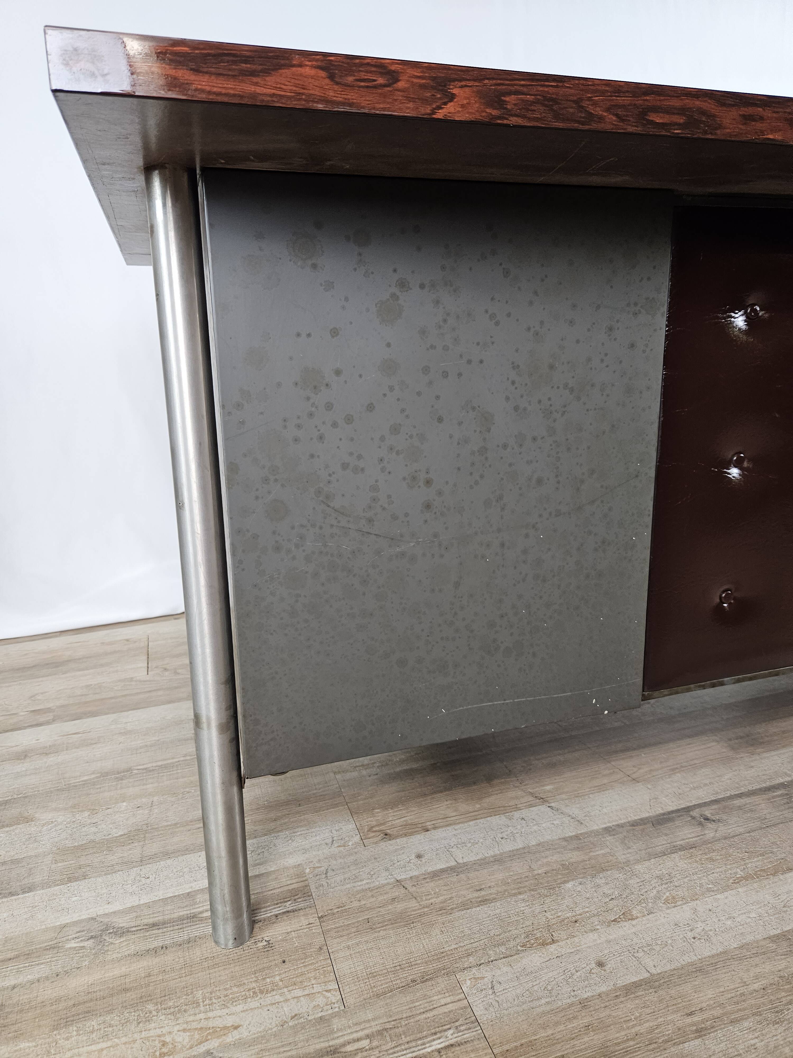 Bureau de direction avec plateau en stratifié palissandre par Mobiltecnica Torino