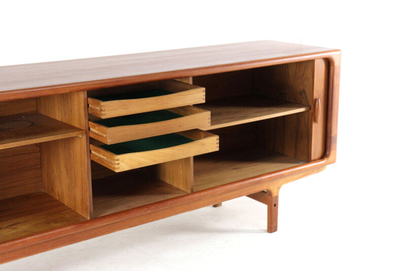 Dyrlund sideboard | 220.5 cm - fully restored danish mid century design