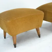 Italian Mid-Century pair of ottomans in the style of Gio Ponti. Italy 1950s