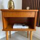 Table de chevet vintage en bois clair