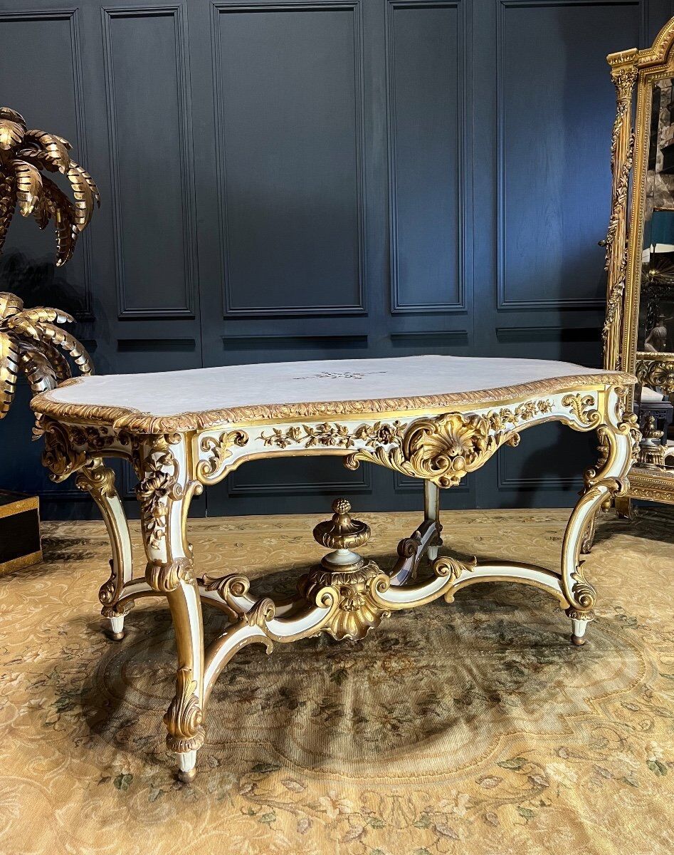 Mid-period table Napoleon III in painted and gilded wood