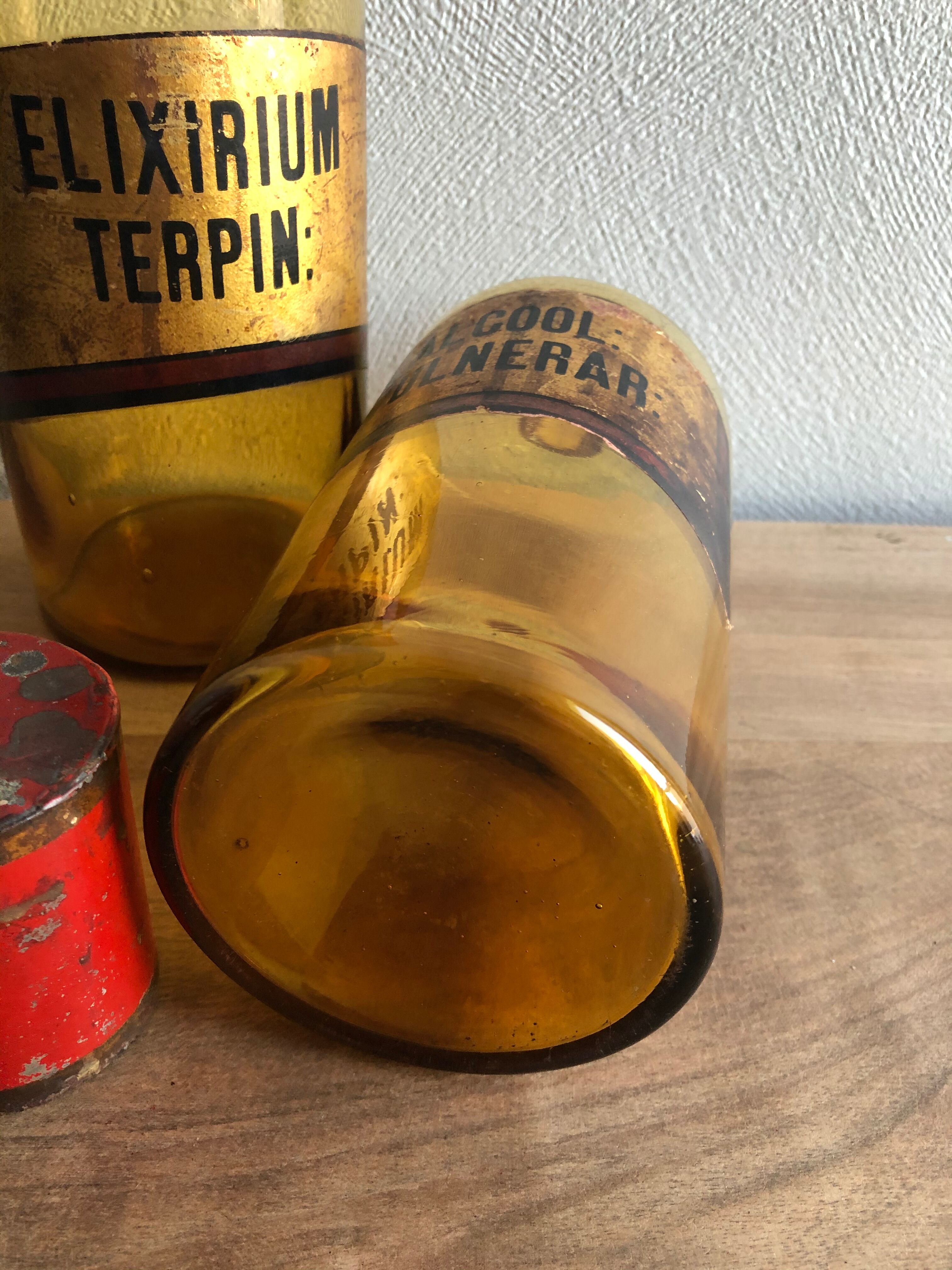 Old pharmacy bottle/jar "Alcohol Vulnerar" brown glass