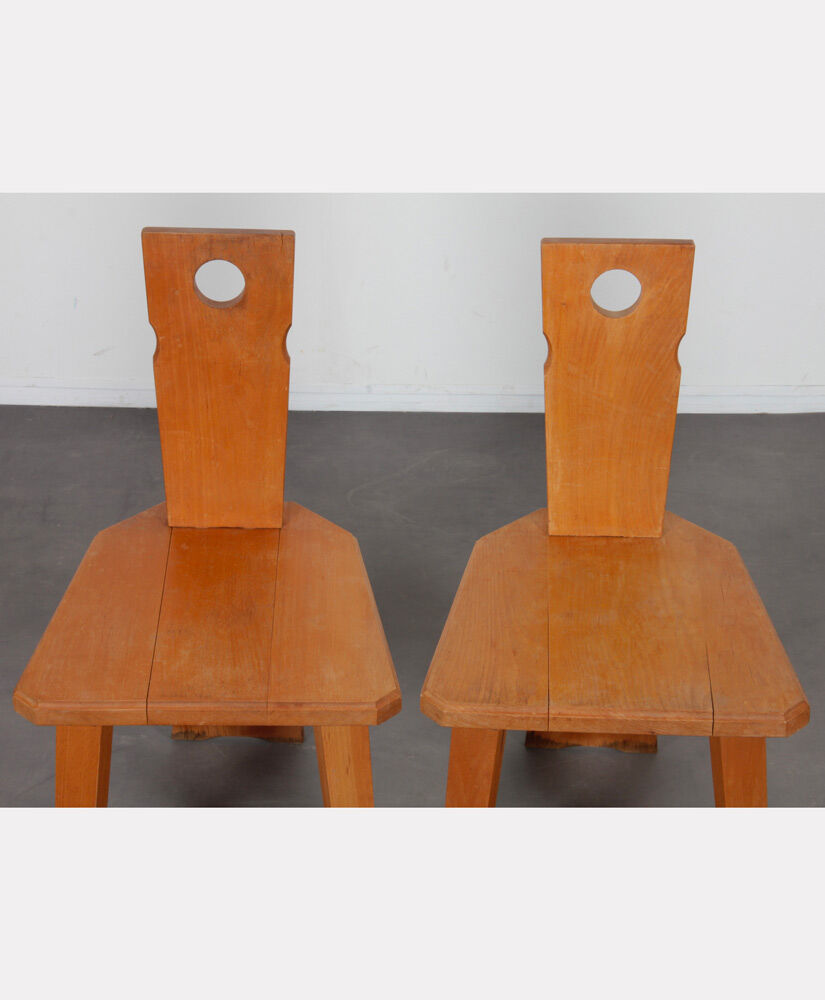 Paire de chaises vintage en bois vers 1960