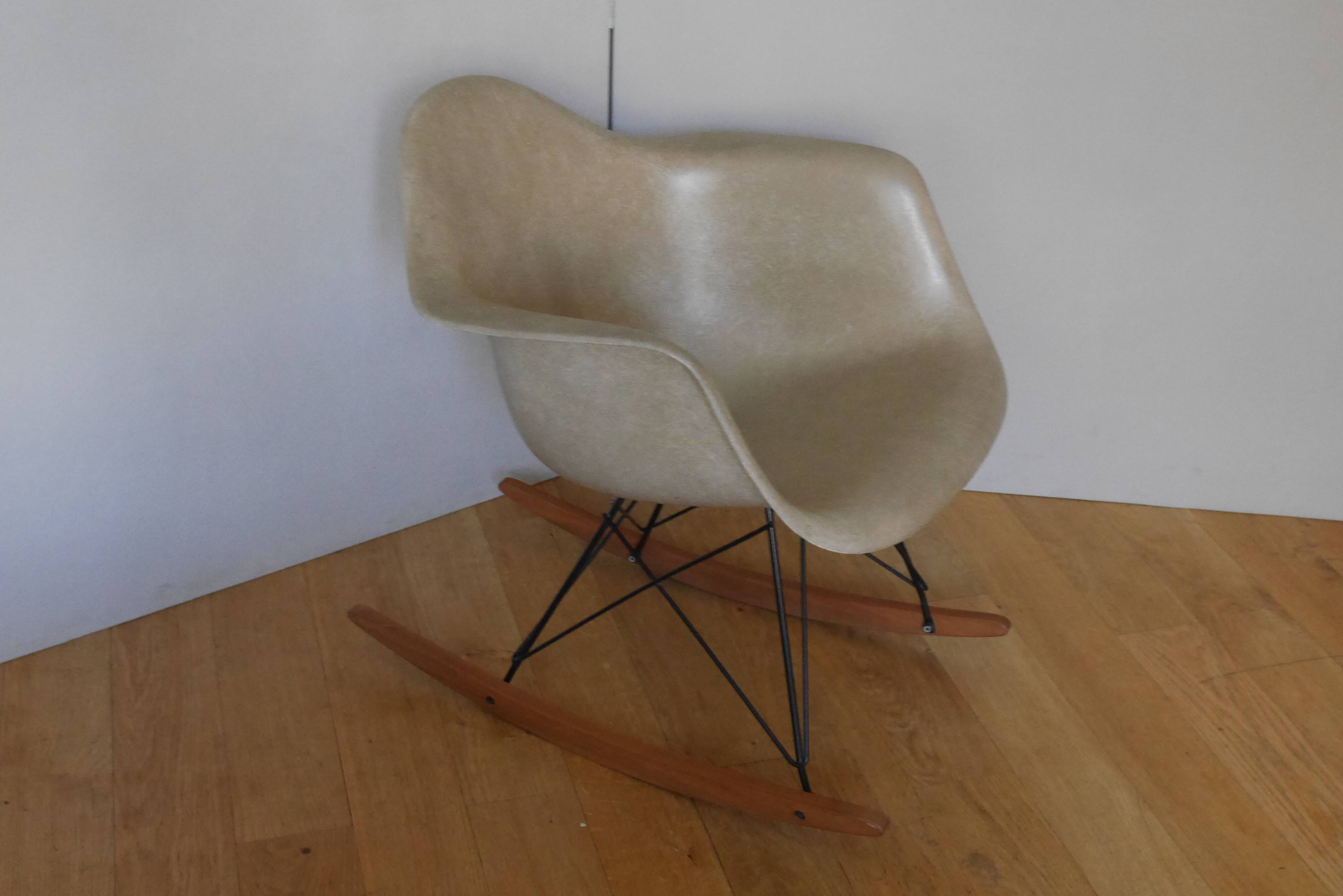 RAR armchair by Charles et Ray Eames for Herman Miller