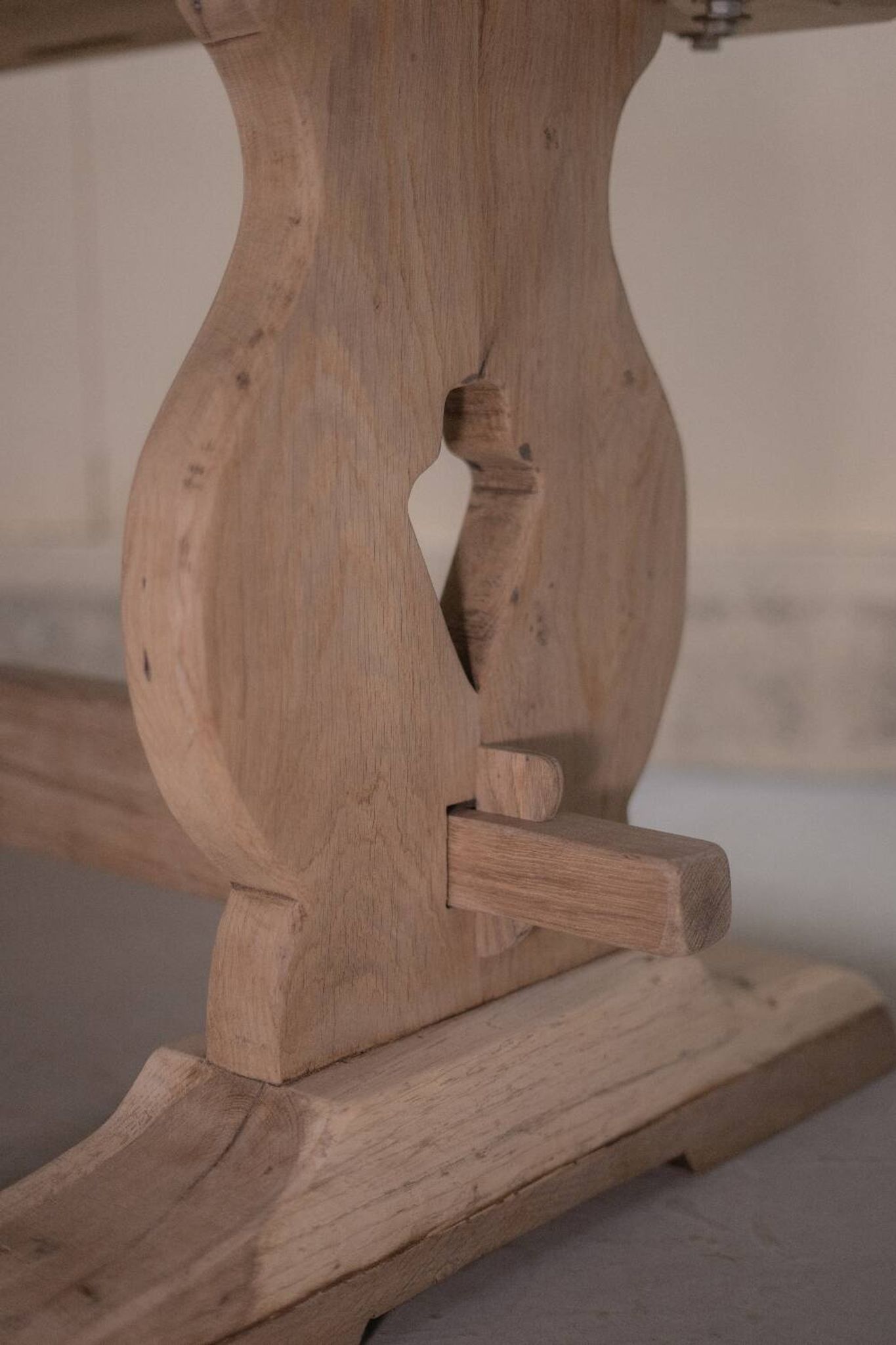 Table monastère rénovée