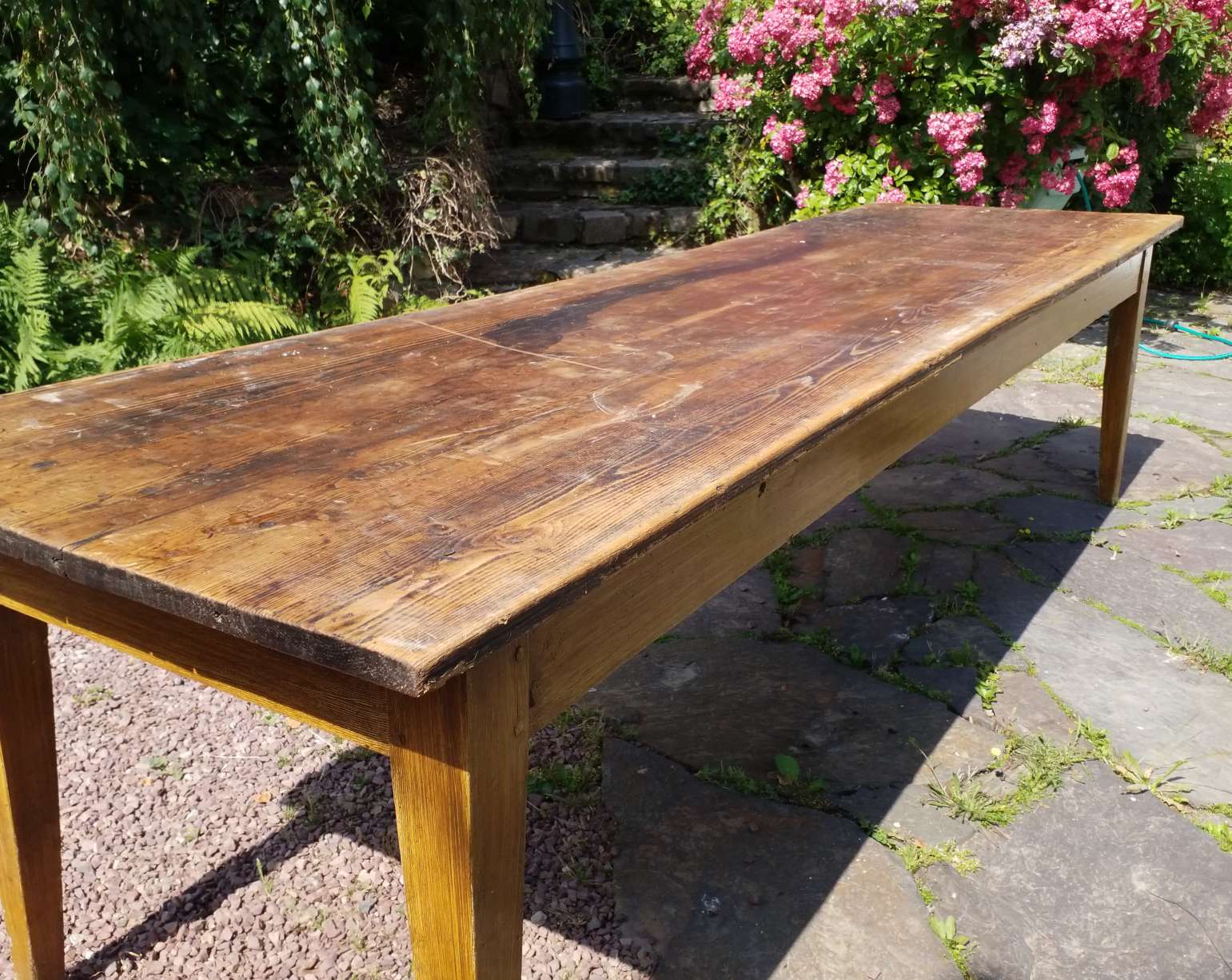Farmhouse table
