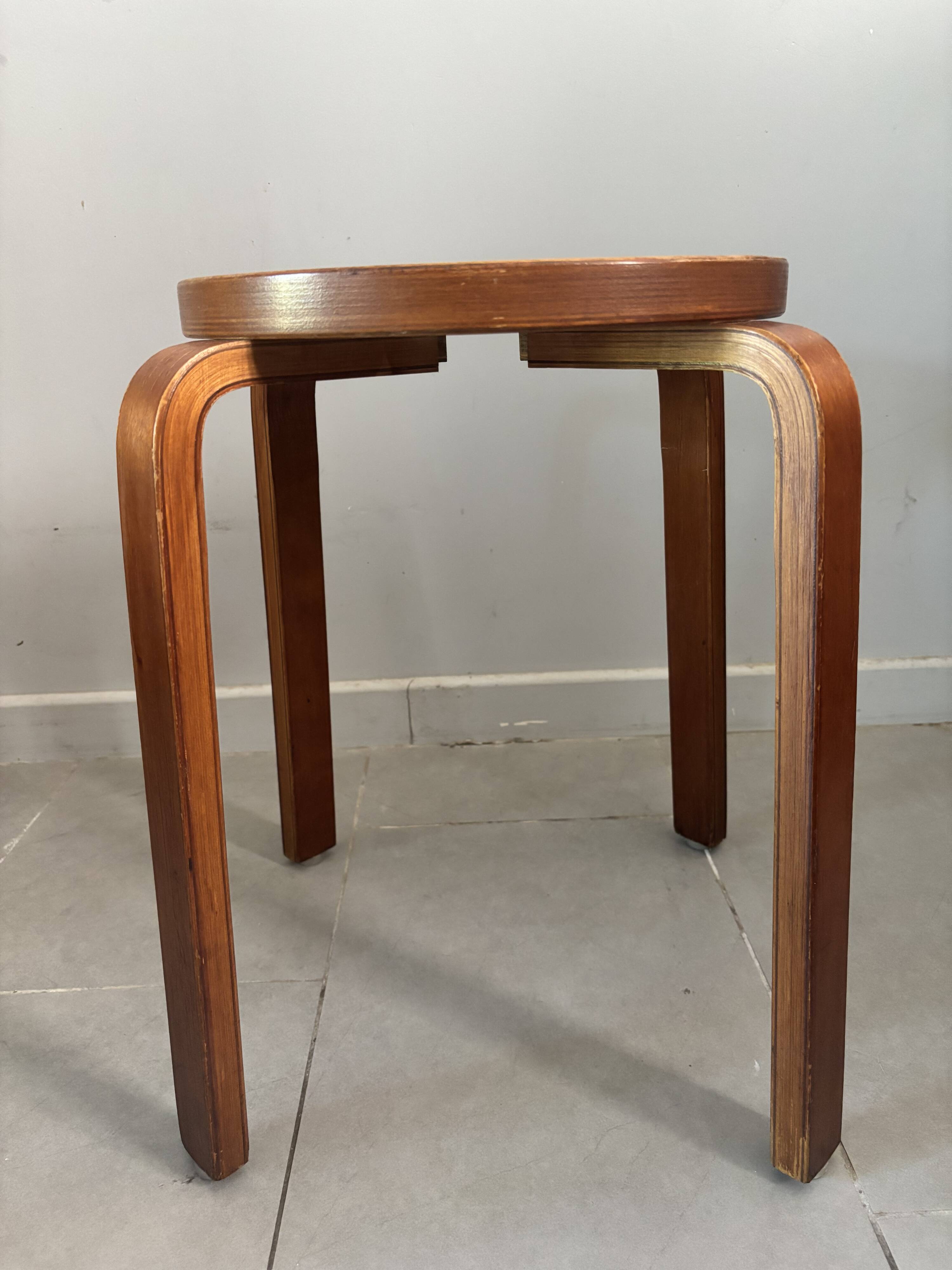 Pair of Artek stools model E60 (rare version with 4 legs), Alvar Aalto