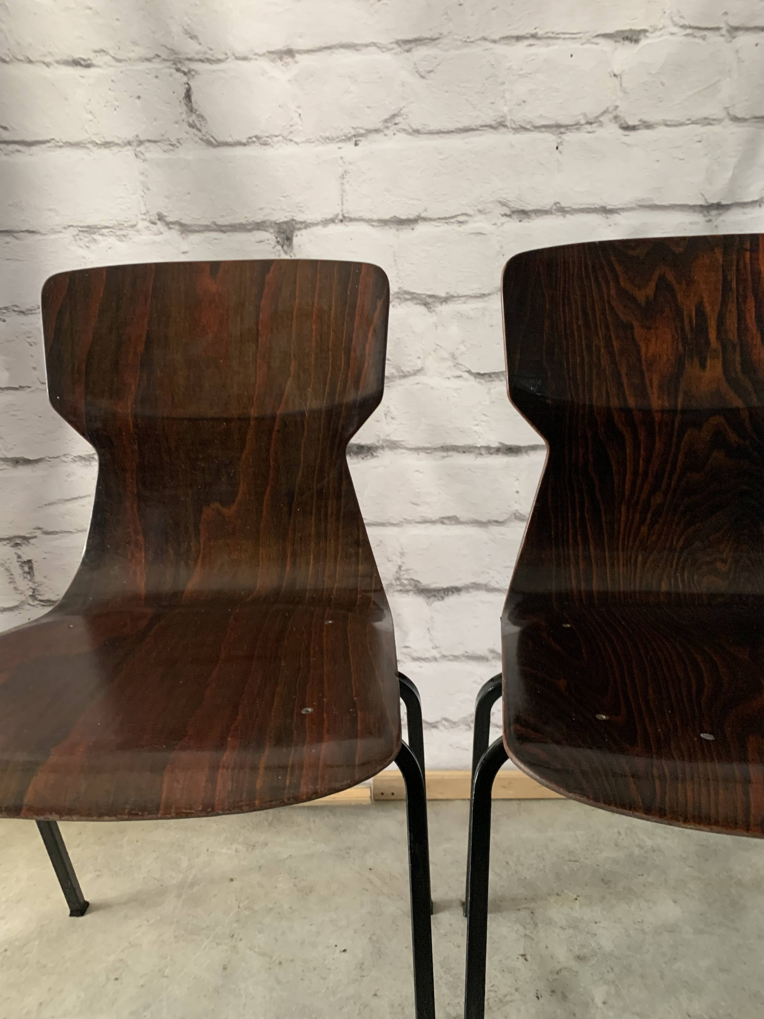 Set Of 2 Pagwood Eromes Chairs