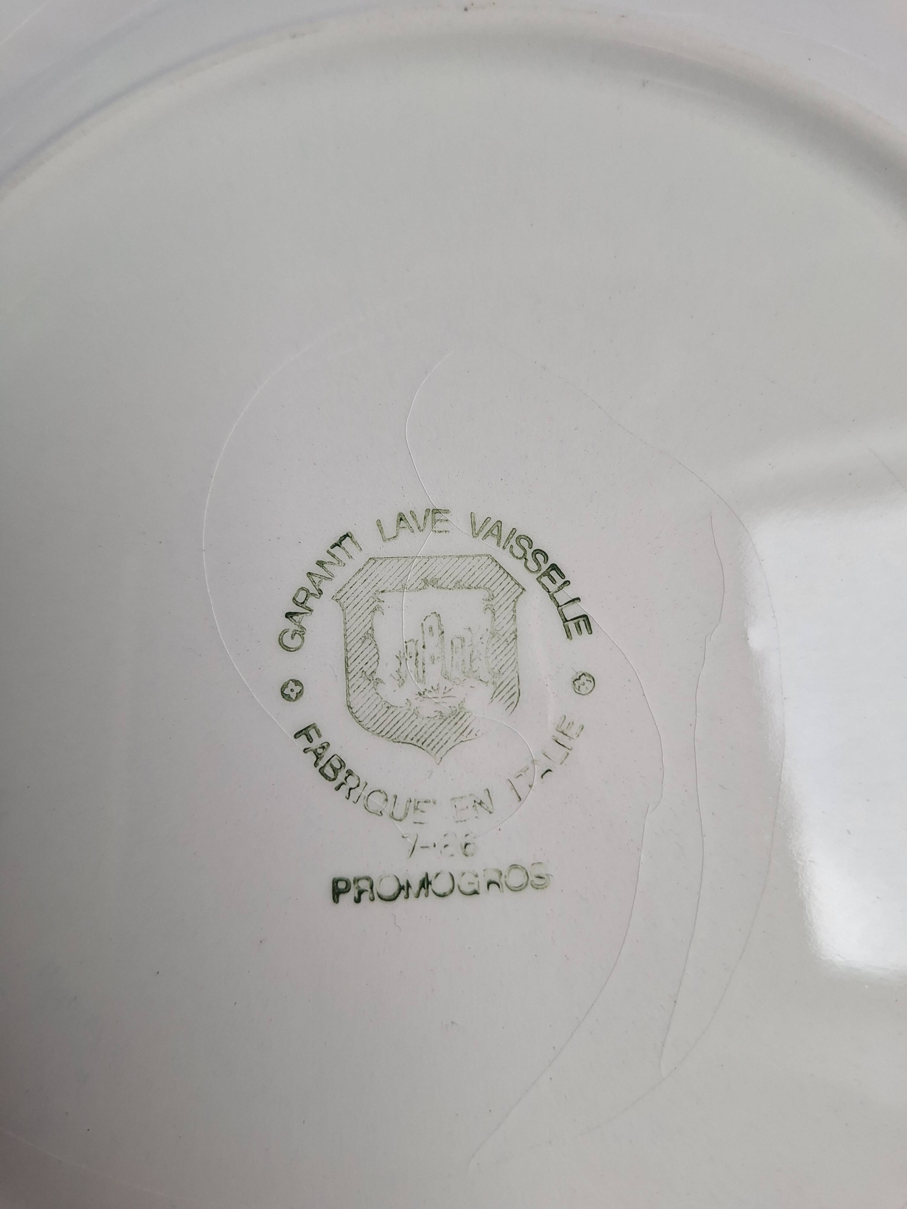 Assiettes plates bleu vintage