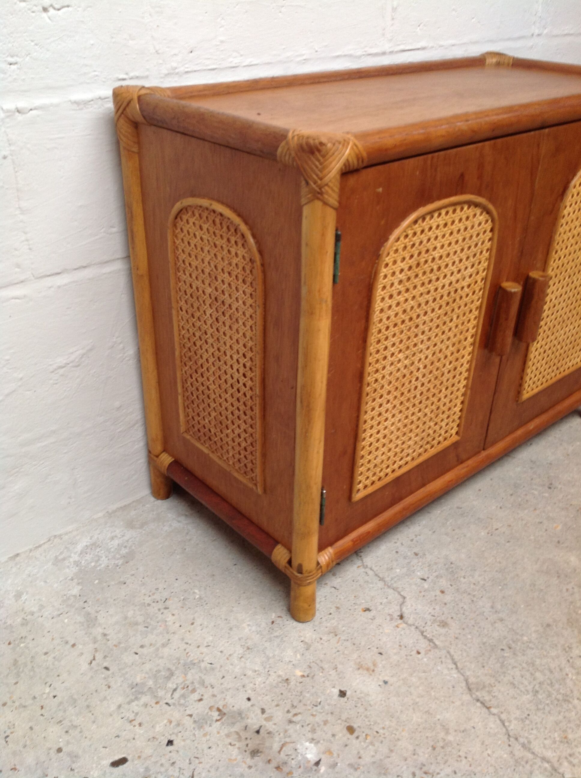 Sideboard wood, bamboo and rattan