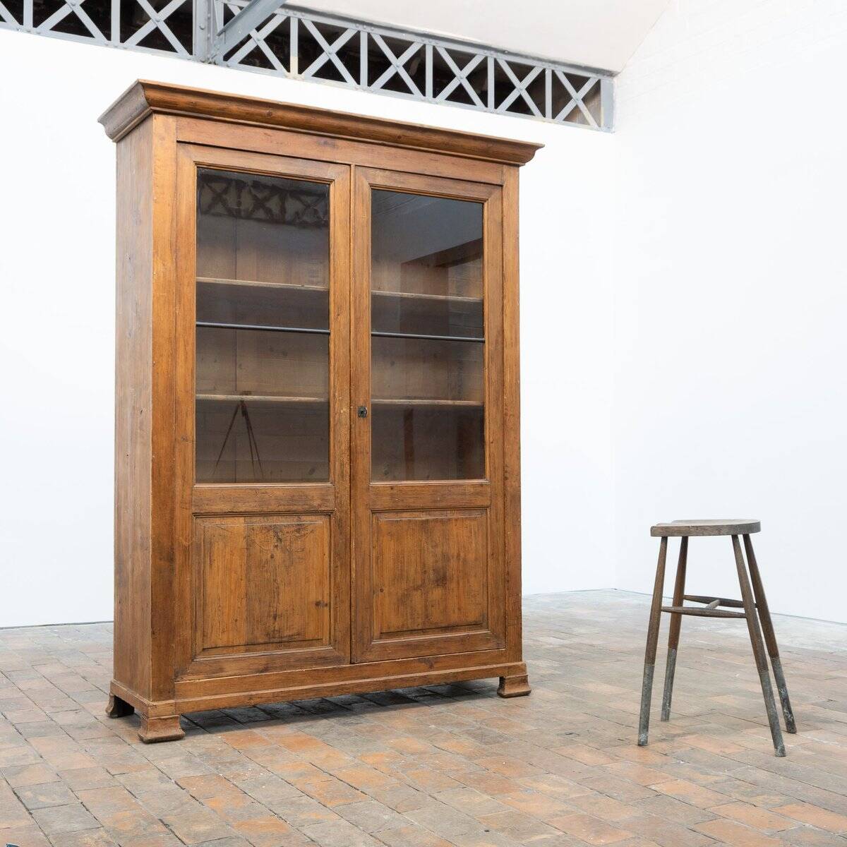 Vitrine en bois française antique, 1900