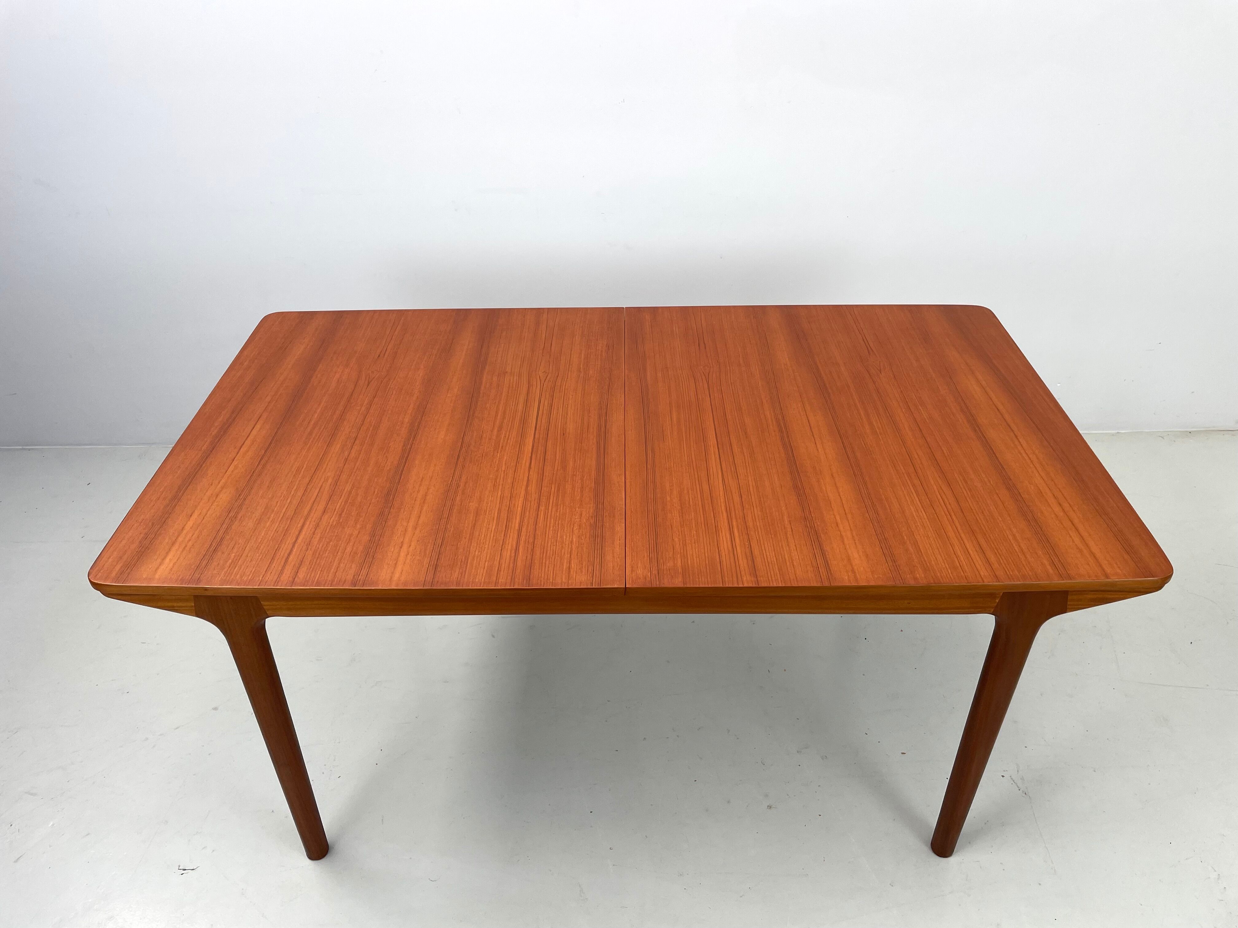 Vintage McIntosh table 1960's