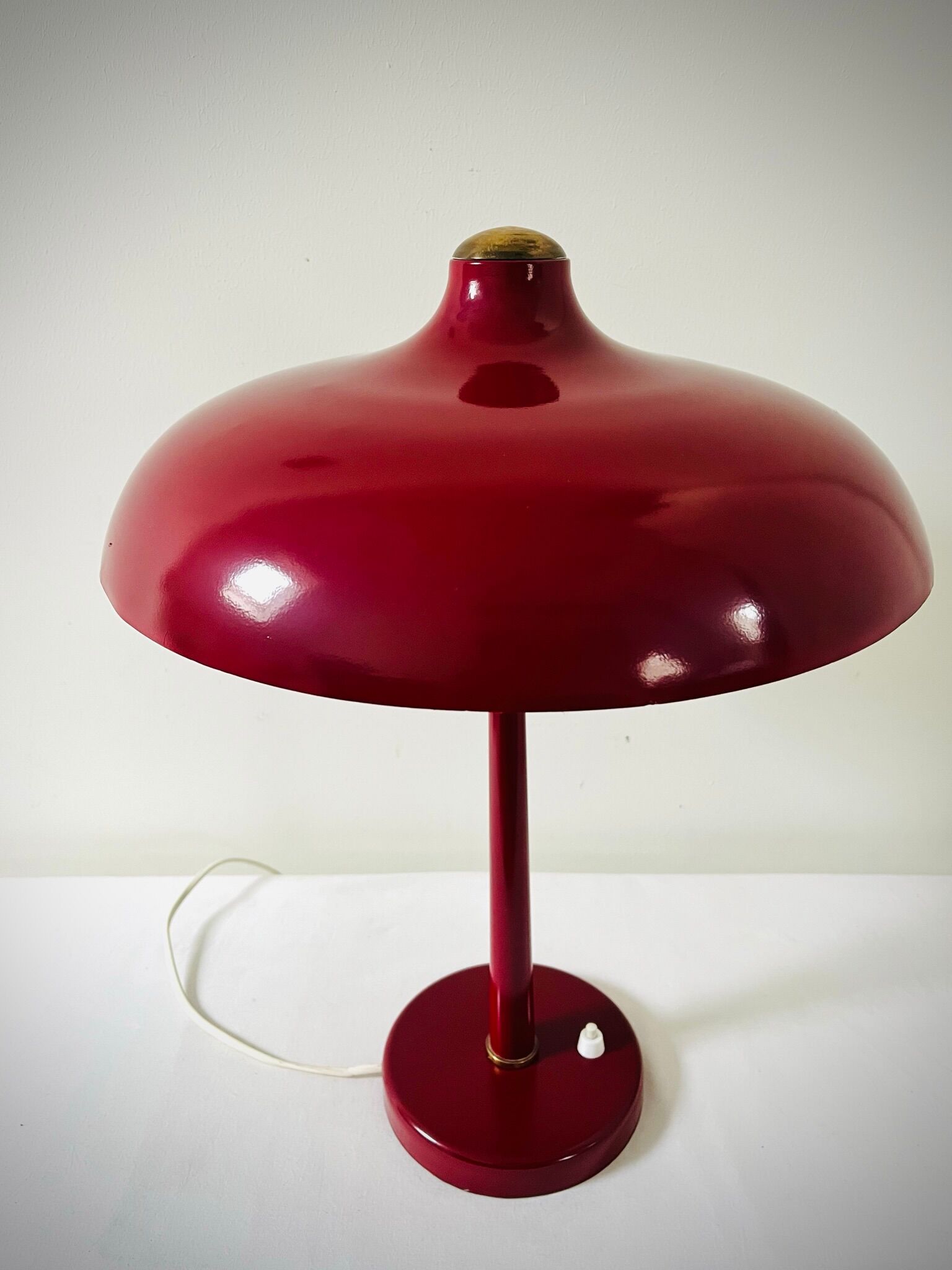 VEB Leuchtenbau - Lutz Rudolph - Glossy Red mushroom Desk lamp
