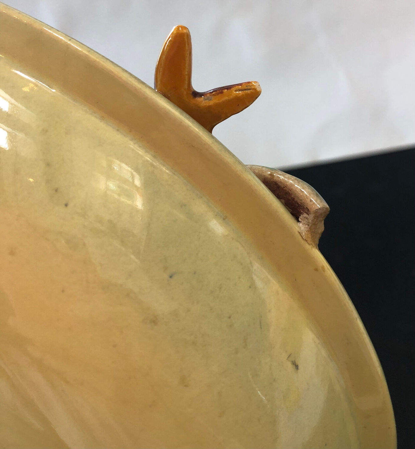 Paris ceramic dish with slip decoration, by Suzy Coste